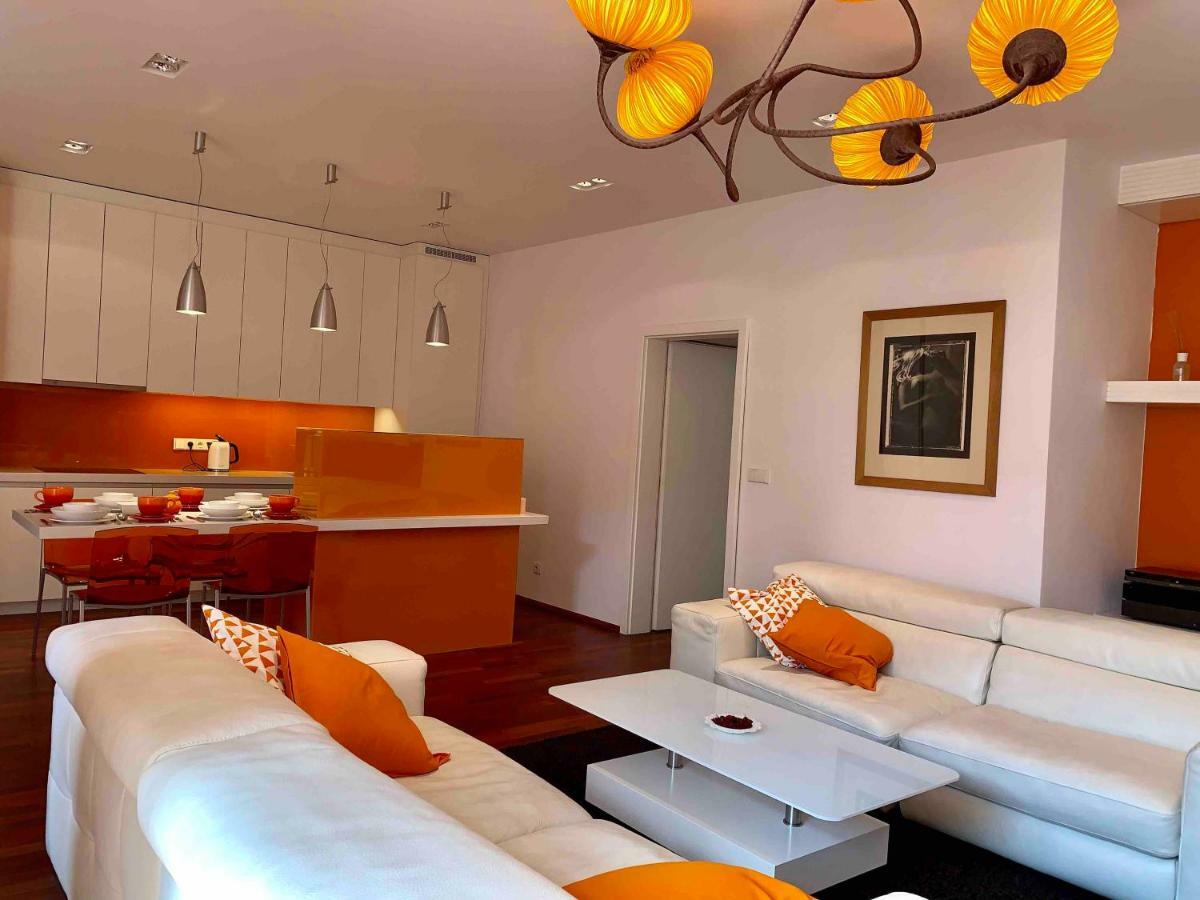 Luxury Apartment In The Center Of Πράγα Εξωτερικό φωτογραφία