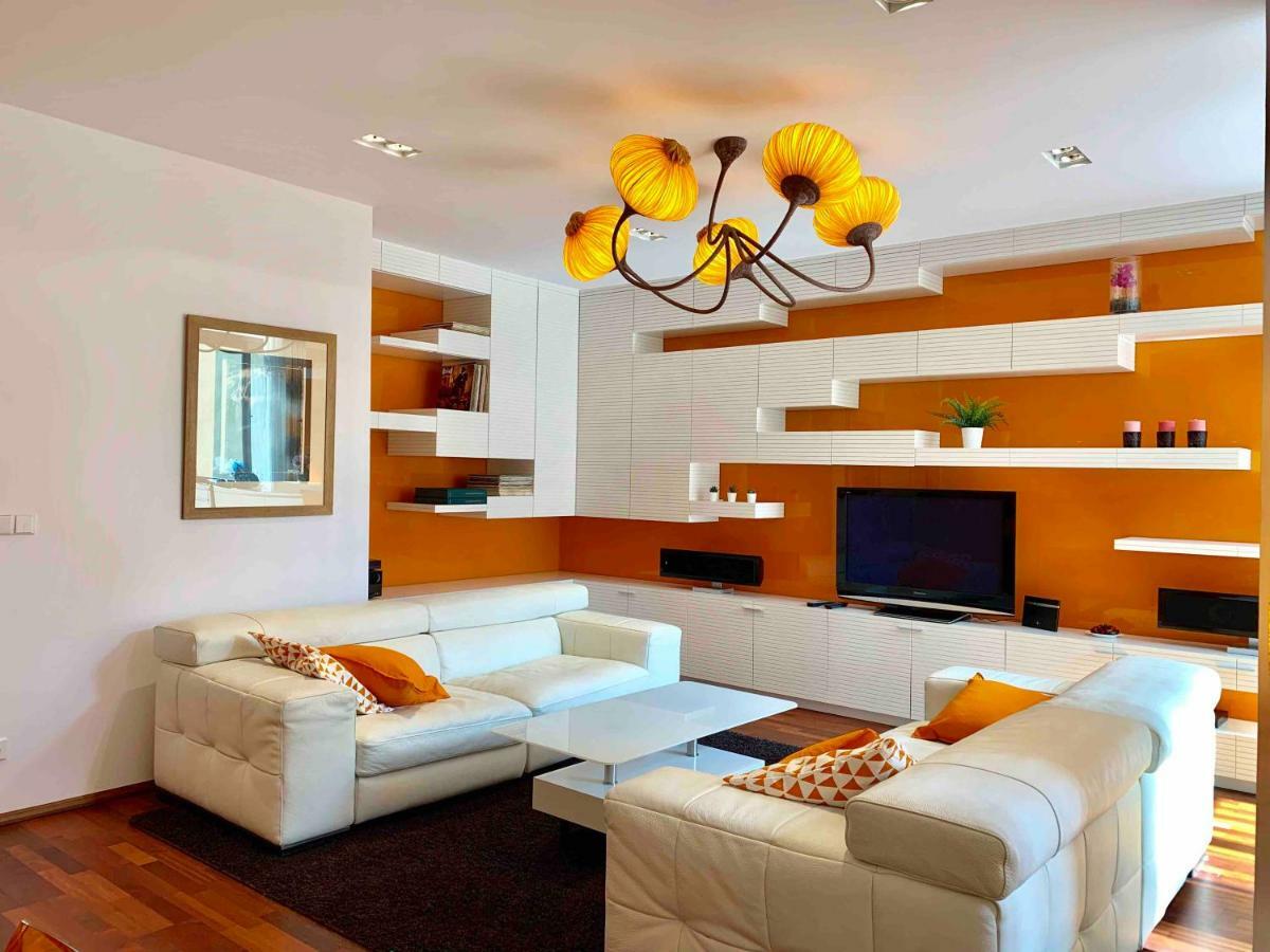 Luxury Apartment In The Center Of Πράγα Εξωτερικό φωτογραφία