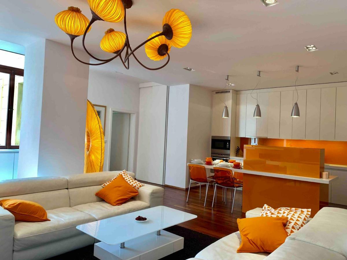 Luxury Apartment In The Center Of Πράγα Εξωτερικό φωτογραφία