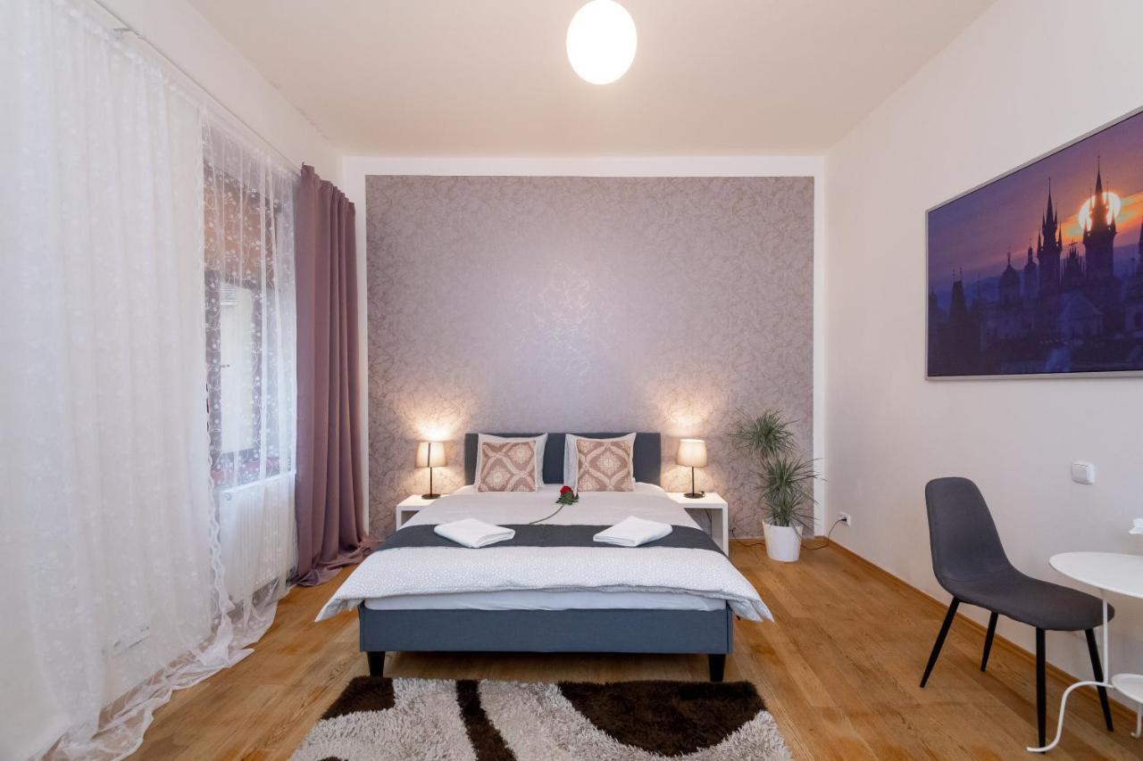 Luxury Apartment In The Center Of Πράγα Εξωτερικό φωτογραφία