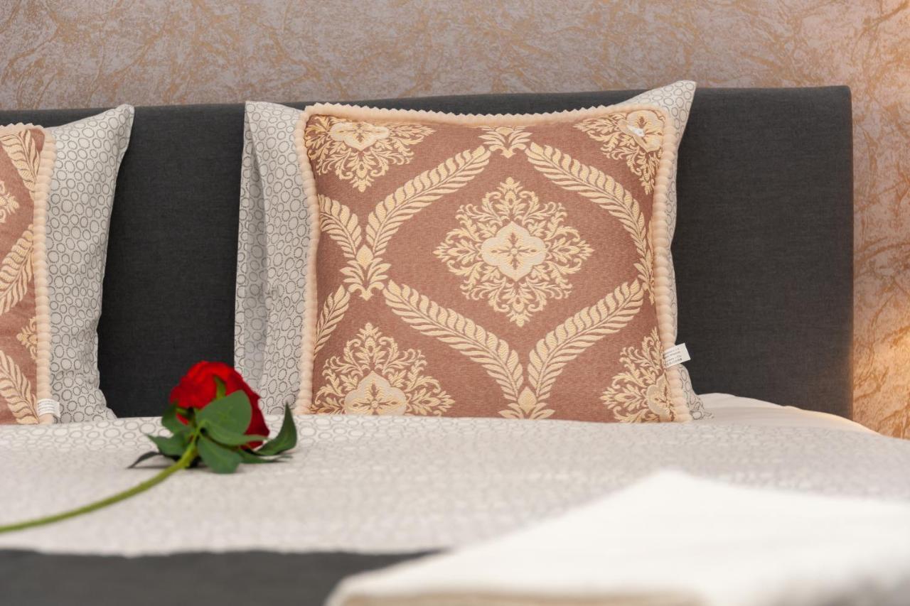Luxury Apartment In The Center Of Πράγα Εξωτερικό φωτογραφία